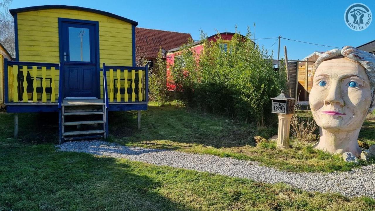 Roulotte Et Jacuzzi De Rachel Au Domaine Du Reuze Villa Winnezeele Exteriör bild